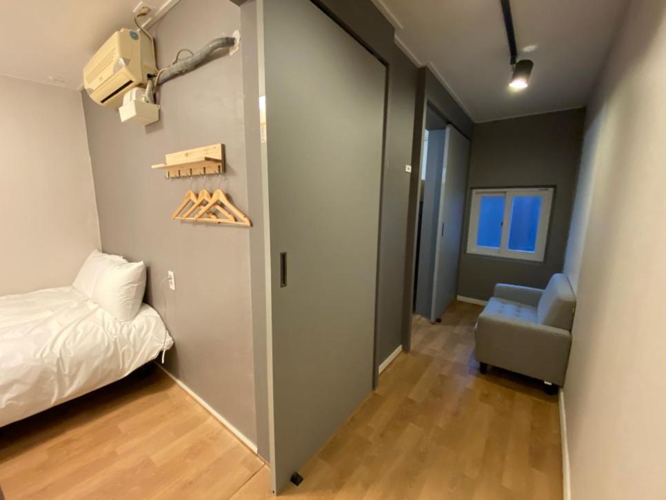 Dante House Hotel Busan Exterior photo